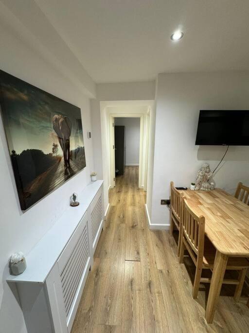 Cozy Apartment - 5 Min From Camden Market Hw7 런던 외부 사진